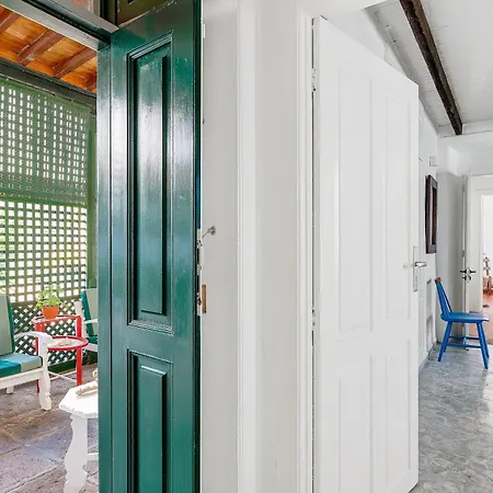 Traditional Canary House Next To The Poris de Abona