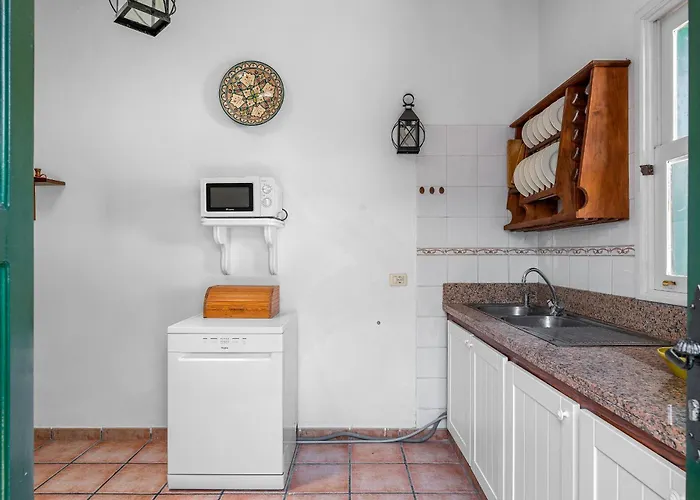 Traditional Canary House Next To The *