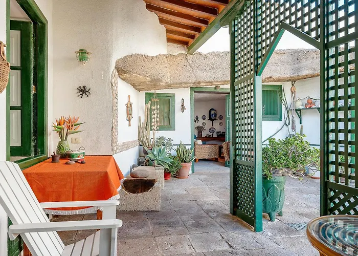 بيت للعطل Traditional Canary House Next To The