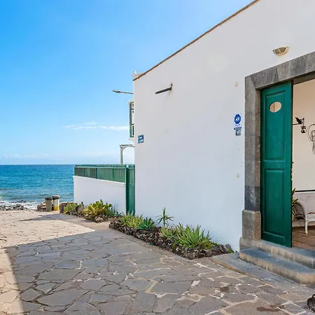 Traditional Canary House Next To The بيت للعطل *
